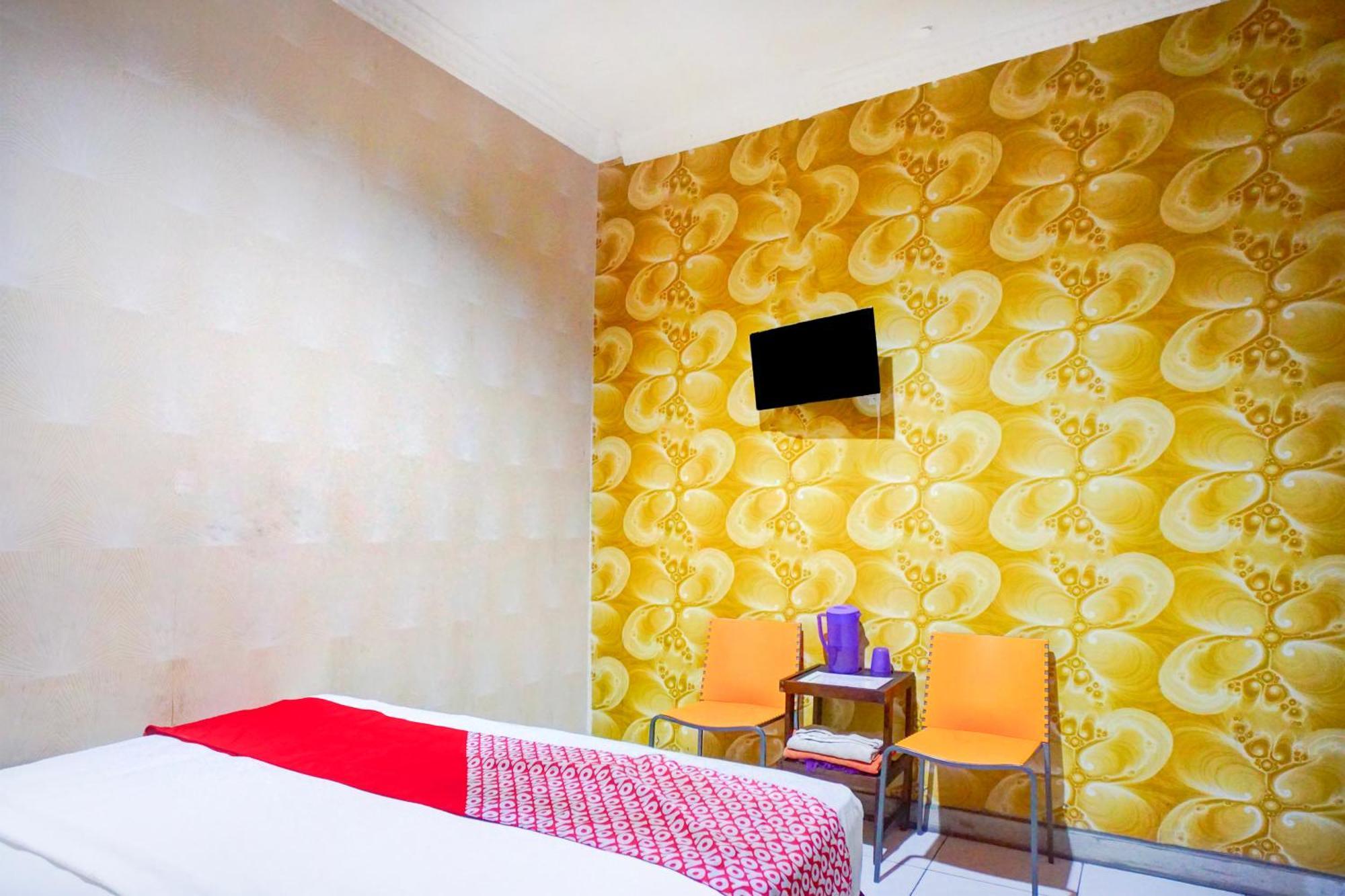 Hotel O Asyaffirah Near Masjid Raya Al Mashun Sm Raja Медан Экстерьер фото